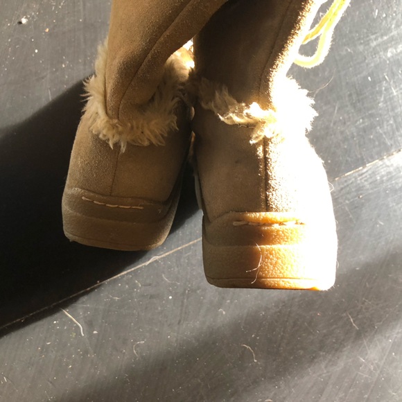 Women’s Retro Y2K Moccasin Boots Size 6!! ✨ - Picture 8 of 13